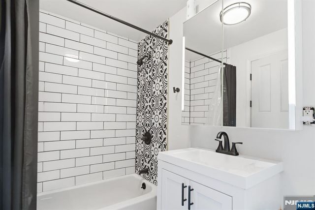 1870 John F Kennedy Boulevard 406, Jersey City, NJ 07304