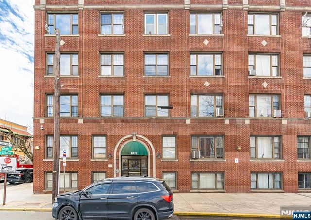 1870 John F Kennedy Boulevard 406, Jersey City, NJ 07304