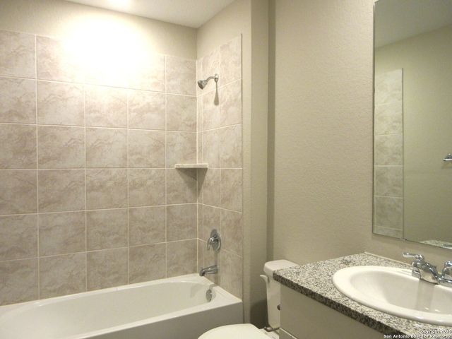 133 Middle Green, Floresville, TX 78114