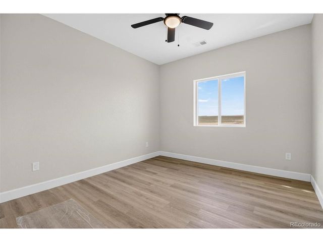 61800 E 32nd Ct, Strasburg, CO 80136