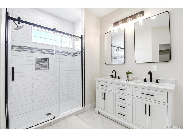 61800 E 32nd Ct, Strasburg, CO 80136