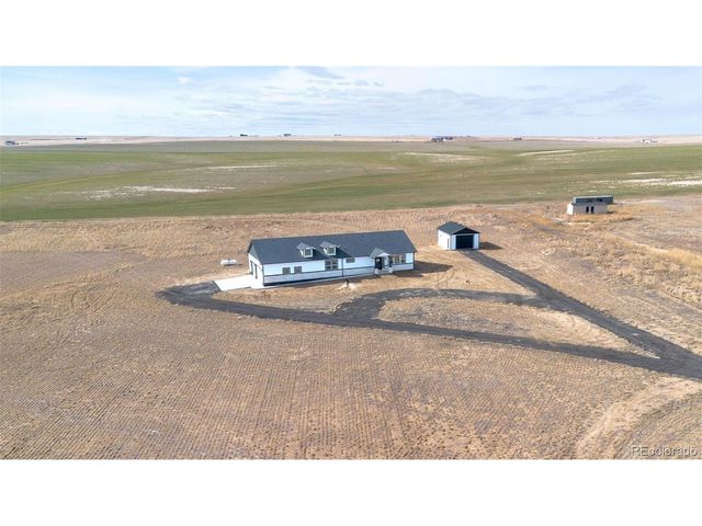 61800 E 32nd Ct, Strasburg, CO 80136