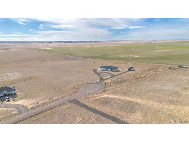 61800 E 32nd Ct, Strasburg, CO 80136