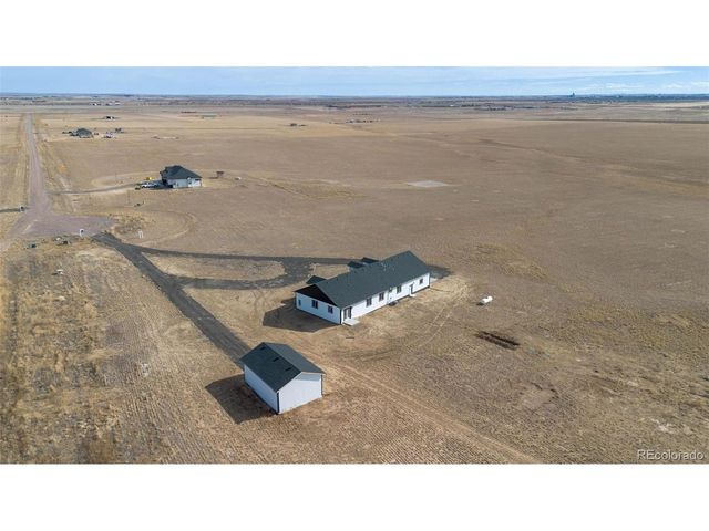 61800 E 32nd Ct, Strasburg, CO 80136