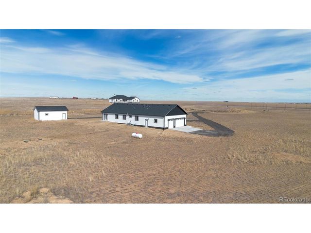 61800 E 32nd Ct, Strasburg, CO 80136