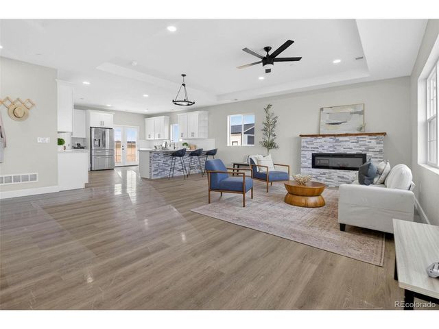 61800 E 32nd Ct, Strasburg, CO 80136