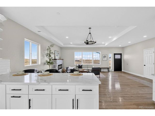 61800 E 32nd Ct, Strasburg, CO 80136