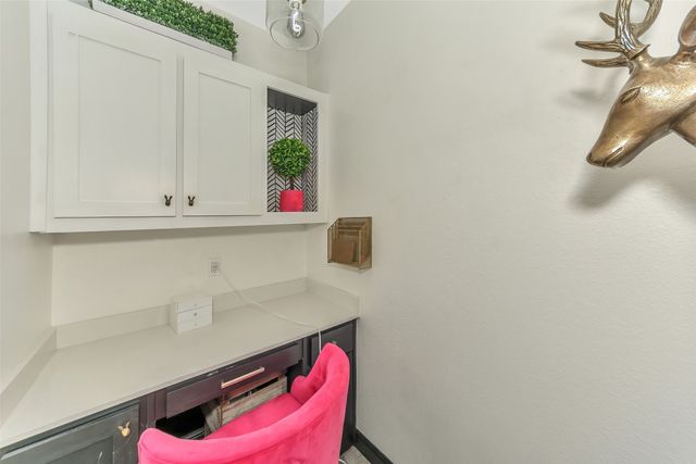 232 Drumcliffe Drive, Fort Worth, TX 76052