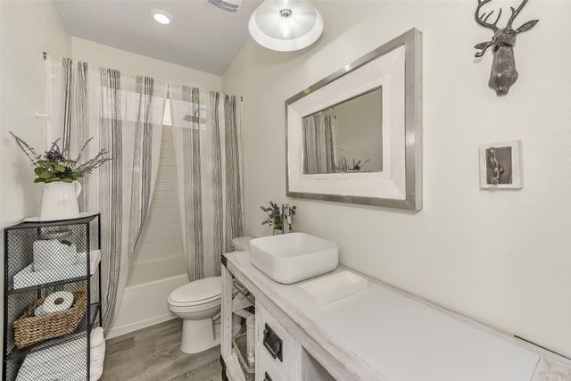 232 Drumcliffe Drive, Fort Worth, TX 76052