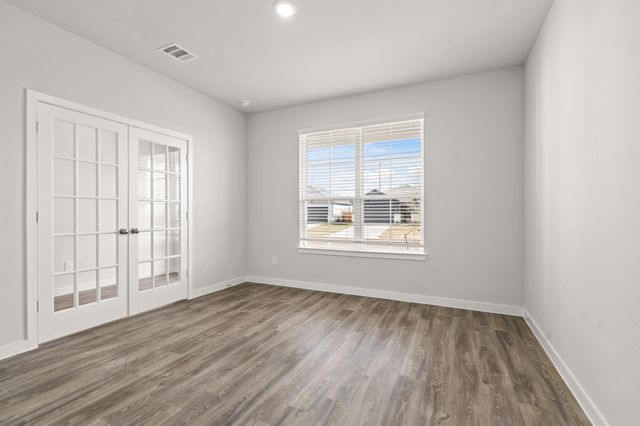 17222 White Peace Drive, Waller, TX 77484