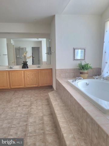 1202 STRAUSBERG ST, Accokeek, MD 20607