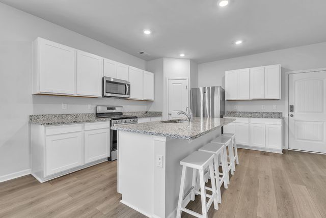 1519 Ashgrove Pl, Lebanon, TN 37087