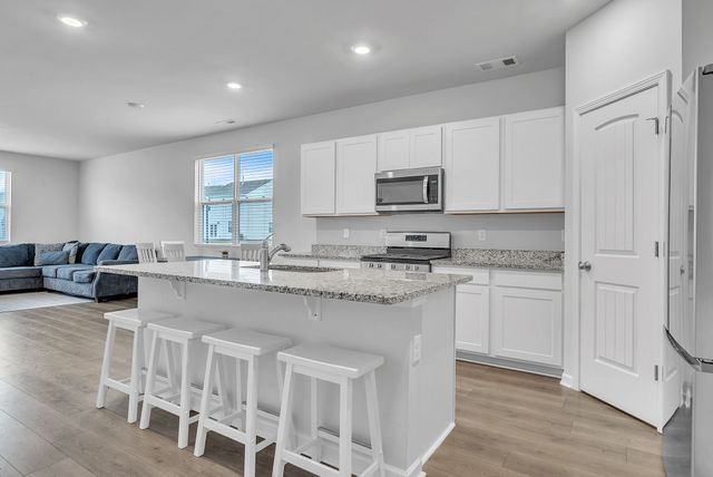 1519 Ashgrove Pl, Lebanon, TN 37087