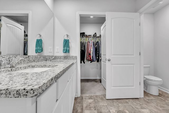 1519 Ashgrove Pl, Lebanon, TN 37087