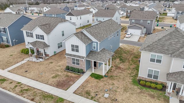 1519 Ashgrove Pl, Lebanon, TN 37087