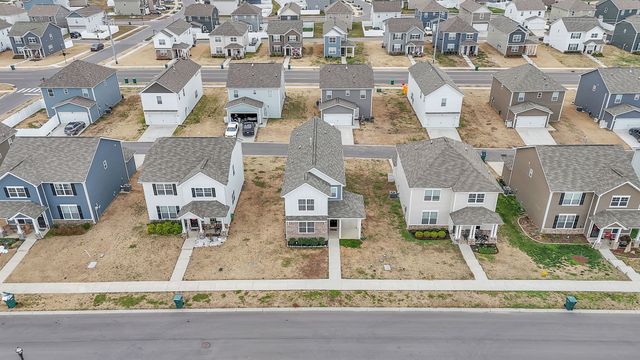 1519 Ashgrove Pl, Lebanon, TN 37087