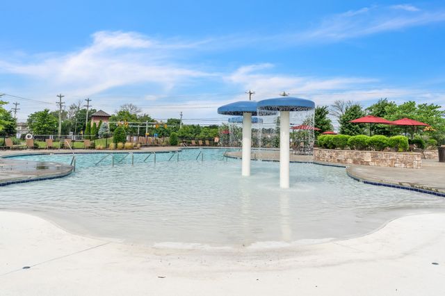 1519 Ashgrove Pl, Lebanon, TN 37087