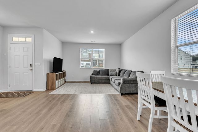 1519 Ashgrove Pl, Lebanon, TN 37087