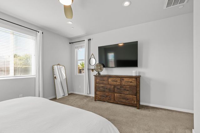 1040 Monterey Way, Plumas Lake, CA 95961