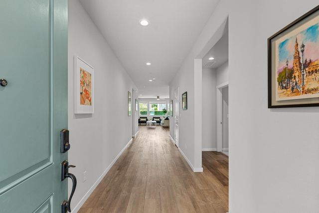 1040 Monterey Way, Plumas Lake, CA 95961