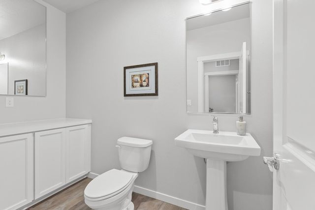 1040 Monterey Way, Plumas Lake, CA 95961