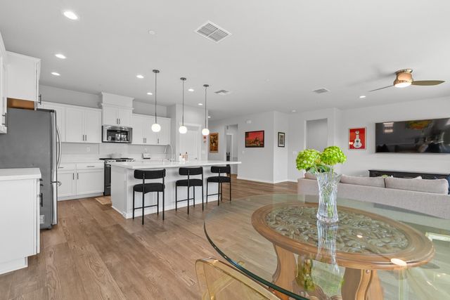 1040 Monterey Way, Plumas Lake, CA 95961