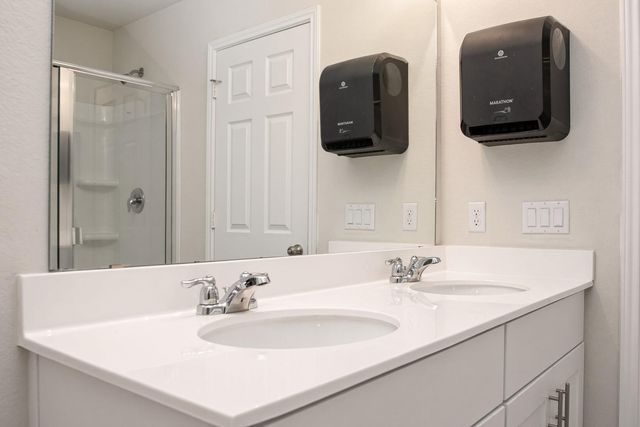 224 Small Seed DR, Buda, TX 78610
