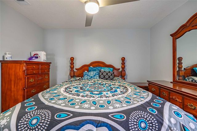 3575 LARK LANE, Mulberry, FL 33860