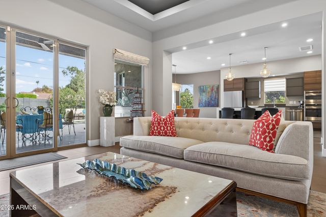 4714 E LEWIS Avenue, Phoenix, AZ 85008