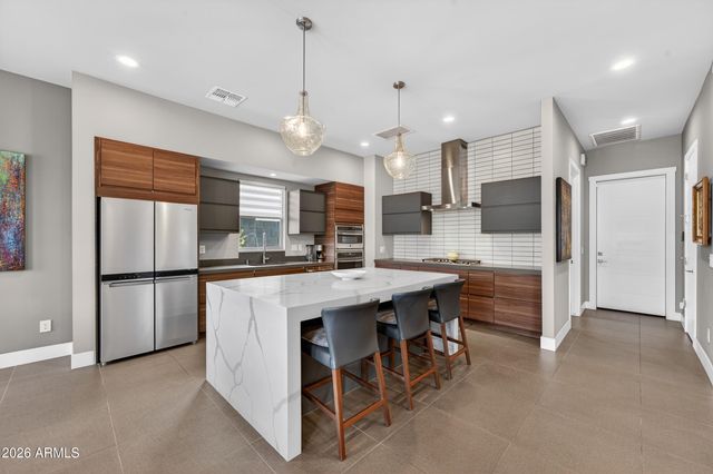 4714 E LEWIS Avenue, Phoenix, AZ 85008