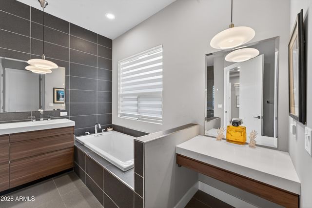 4714 E LEWIS Avenue, Phoenix, AZ 85008