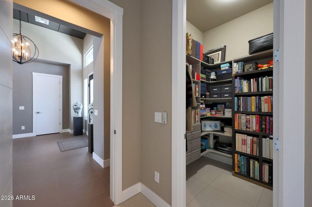 4714 E LEWIS Avenue, Phoenix, AZ 85008