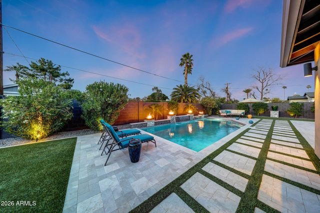 4714 E LEWIS Avenue, Phoenix, AZ 85008