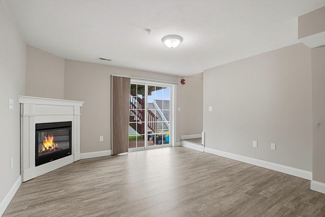 3 Woodbridge Ct 3, Grafton, MA 01536