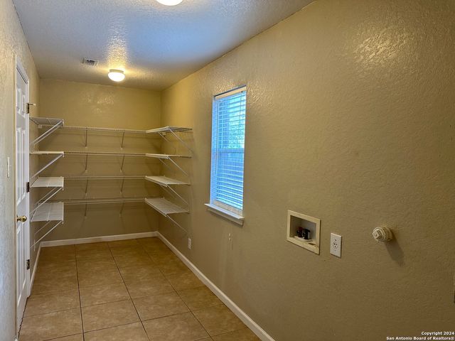 225 WOODSTONE LOOP, Cibolo, TX 78108