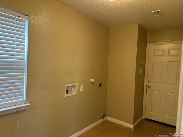 225 WOODSTONE LOOP, Cibolo, TX 78108