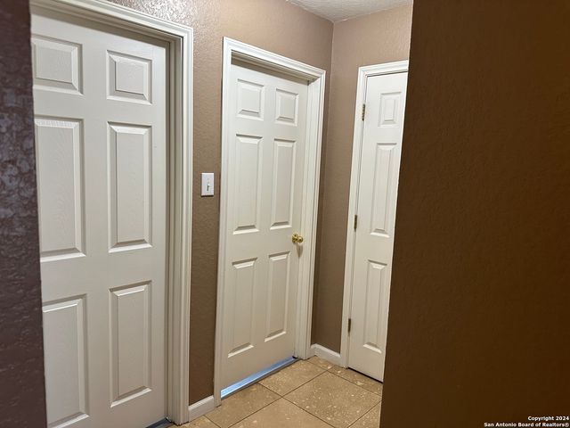 225 WOODSTONE LOOP, Cibolo, TX 78108