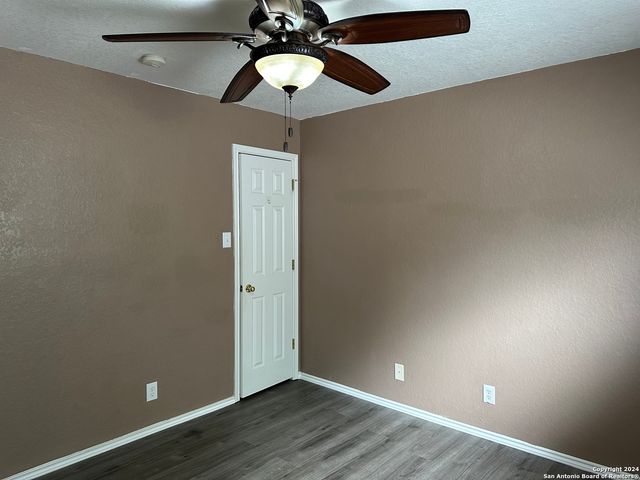 225 WOODSTONE LOOP, Cibolo, TX 78108