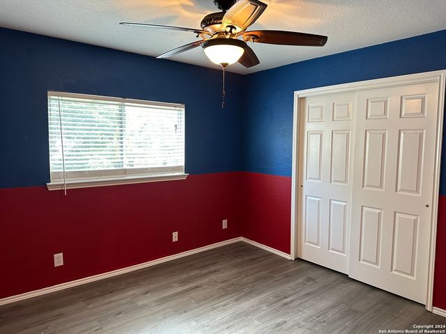 225 WOODSTONE LOOP, Cibolo, TX 78108