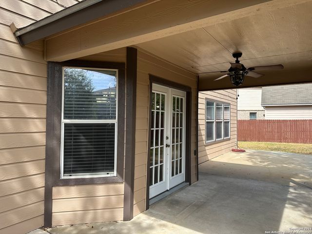 225 WOODSTONE LOOP, Cibolo, TX 78108