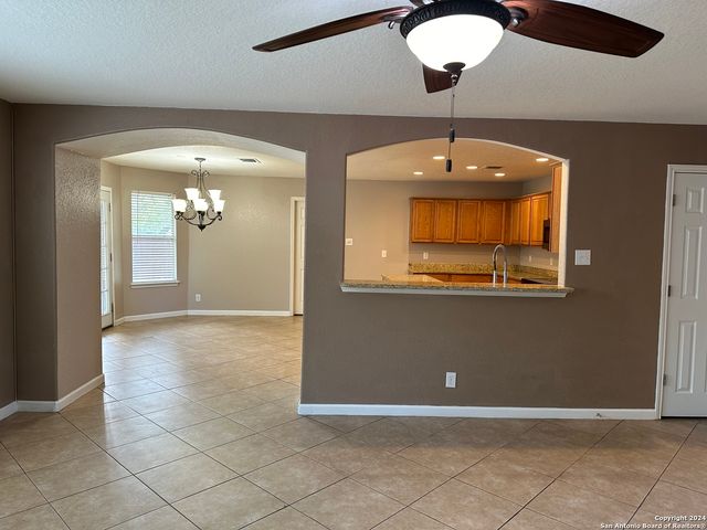 225 WOODSTONE LOOP, Cibolo, TX 78108
