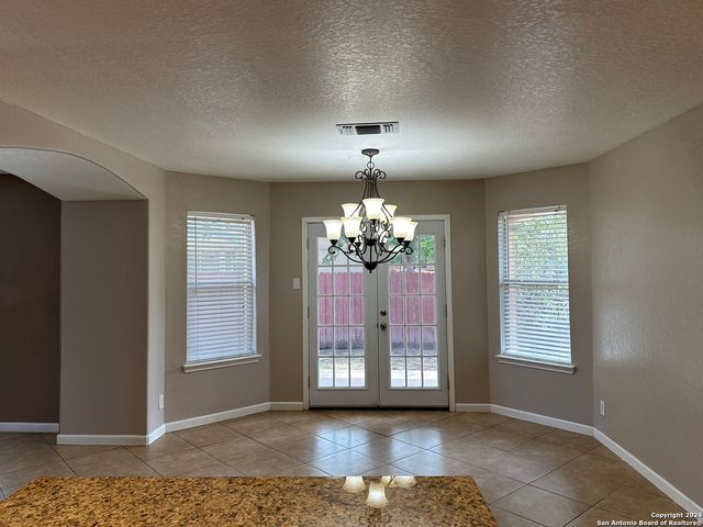225 WOODSTONE LOOP, Cibolo, TX 78108