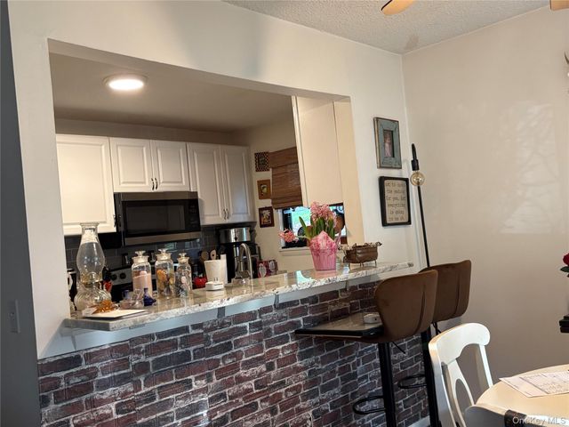3907 Wild Berry Court, Poughkeepsie, NY 12603