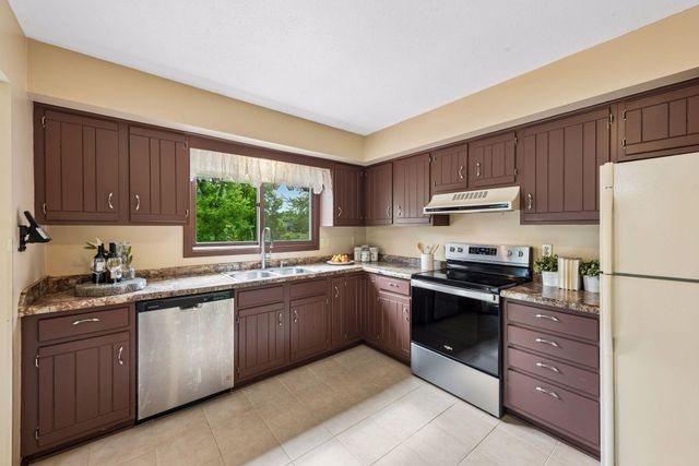 5900 Afton Road, Excelsior, MN 55331