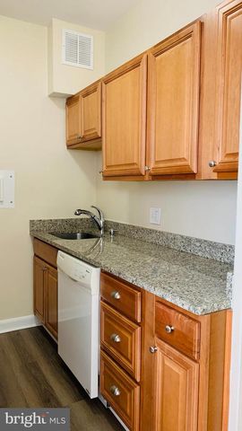 522 21ST ST NW #213, Washington, DC 20006