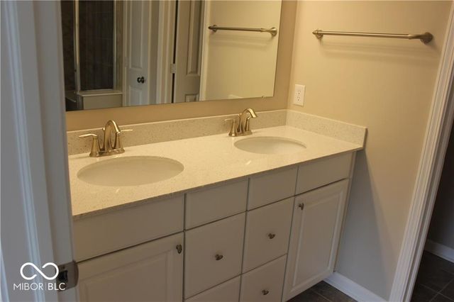 13069 Raritan Drive, Fishers, IN 46038