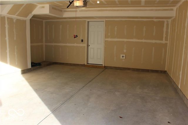 13069 Raritan Drive, Fishers, IN 46038