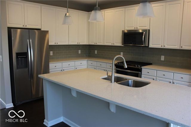 13069 Raritan Drive, Fishers, IN 46038