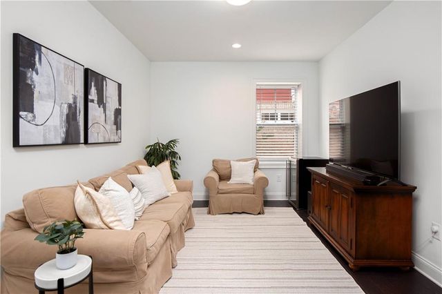 125 Rowan Avenue, Alpharetta, GA 30009