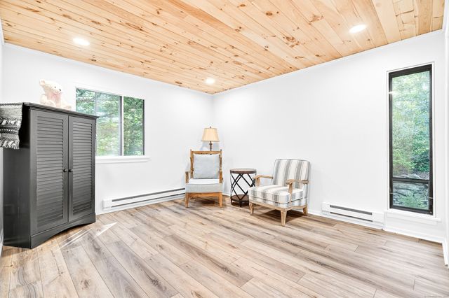 401 Heritage Village B, Southbury, CT 06488